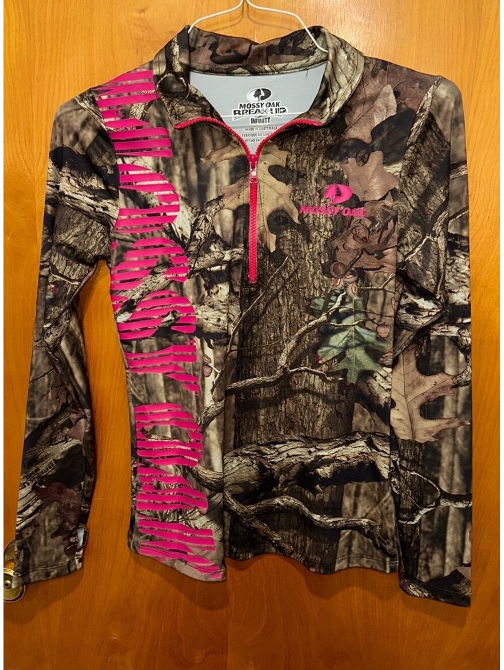 Mossy Oak Break up infinity pullover camo and pink size medium